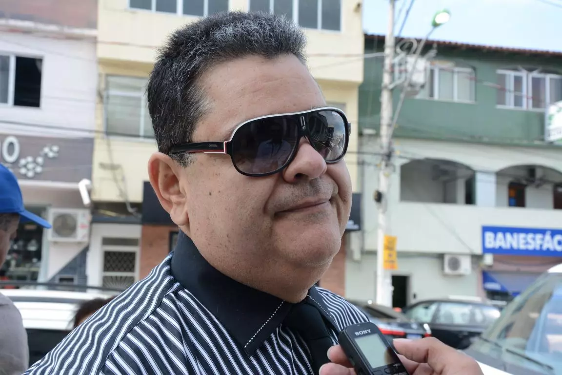 PAULO FUNDÃO DESCUMPRE REGIMENTO DA CÂMARA E JUSTIÇA DETERMINA VOTAÇÃO DE PROJETO, SOBRE PENA DE 100 MIL AO DIA